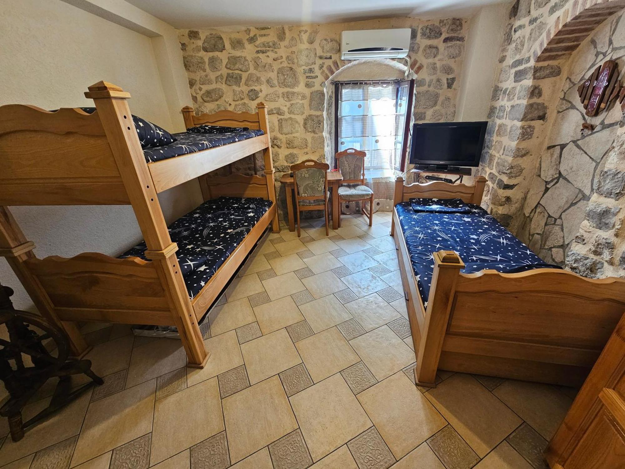 Guest House Sljuka Kotor Luaran gambar