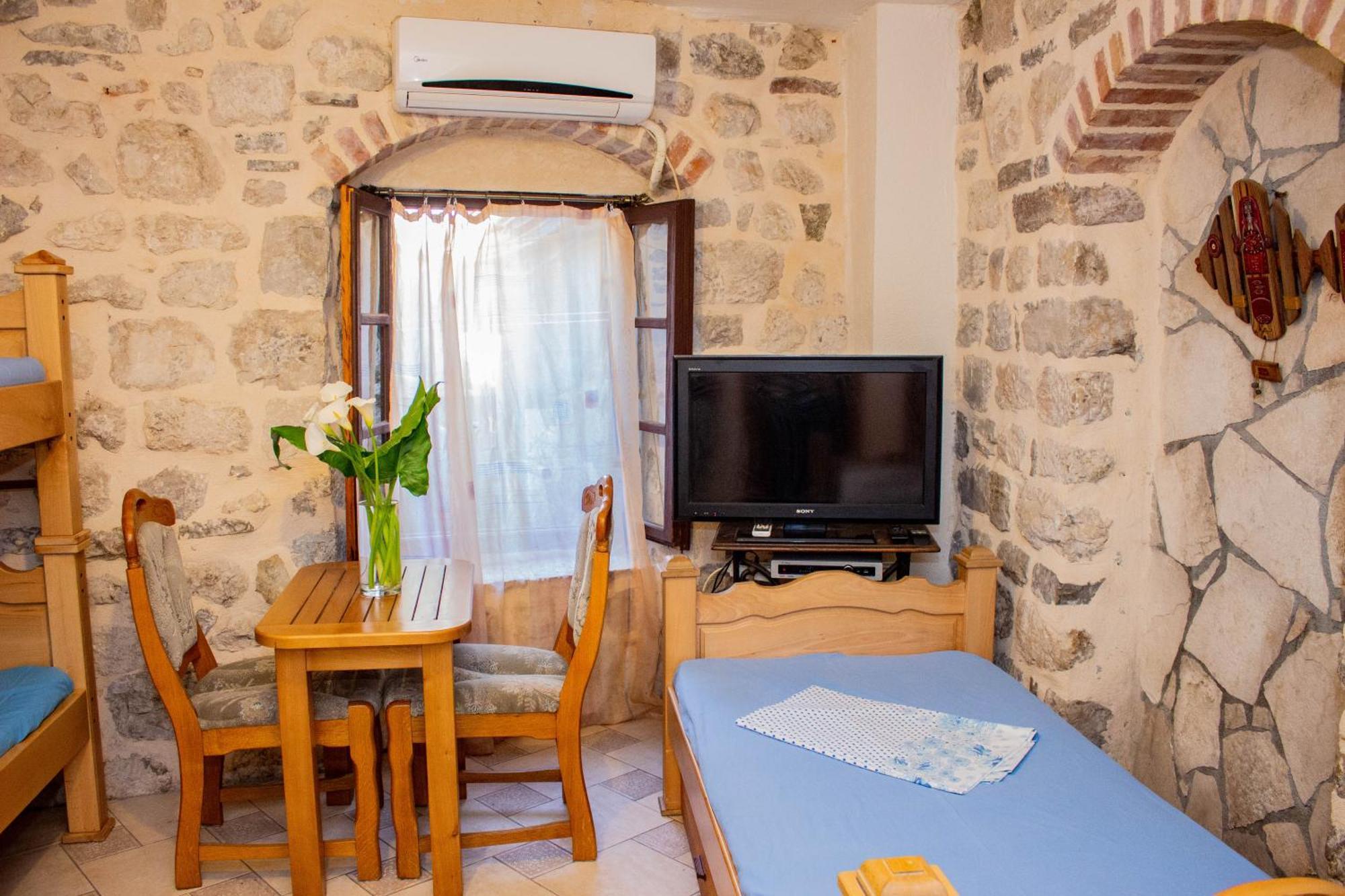 Guest House Sljuka Kotor Luaran gambar